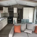 Lakes Retreat * Millom