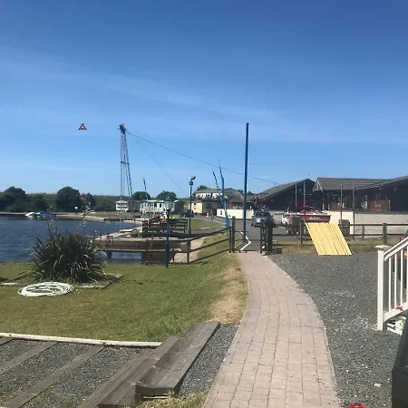 Lakes Retreat Holiday park