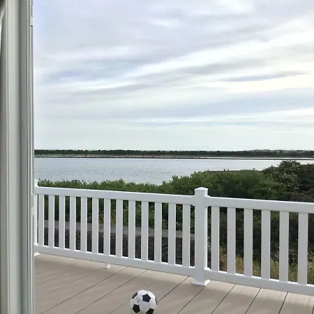 Lakes Retreat *